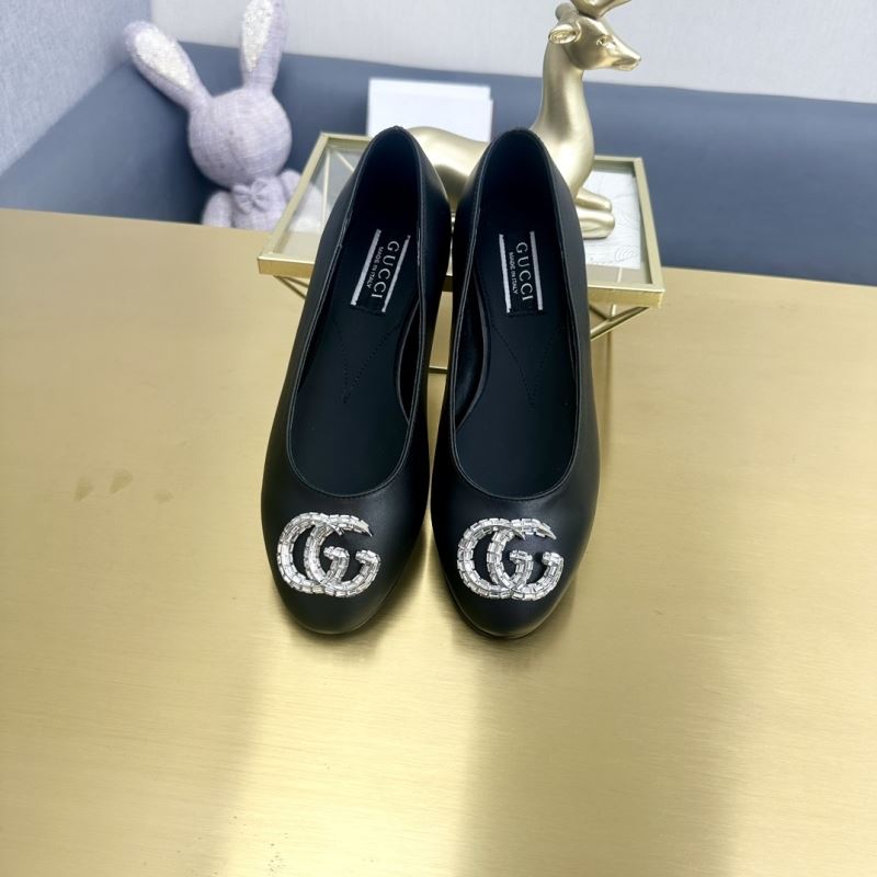 Gucci Flat Shoes